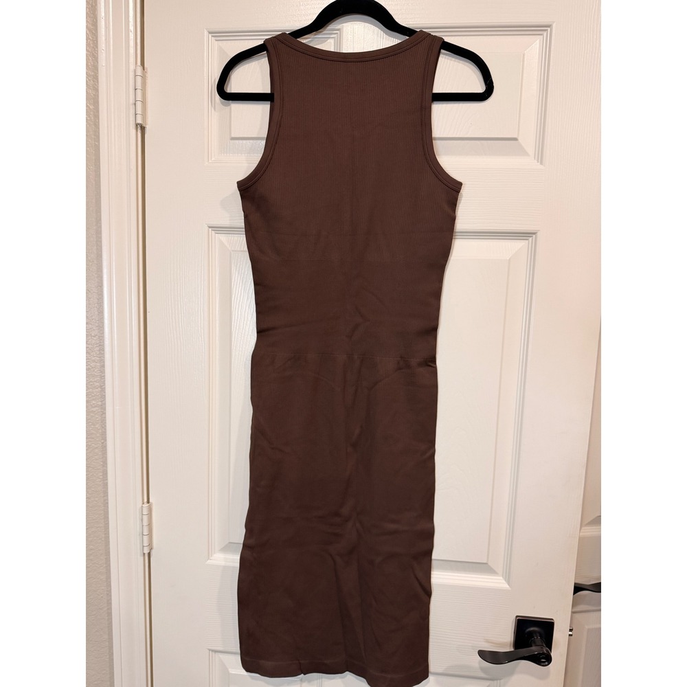 #B2 OQQ Ribbed Bodycon Dress Sz. Large Brown Sleeveless Midi PTP: 15" - 20" - Picture 6 of 9